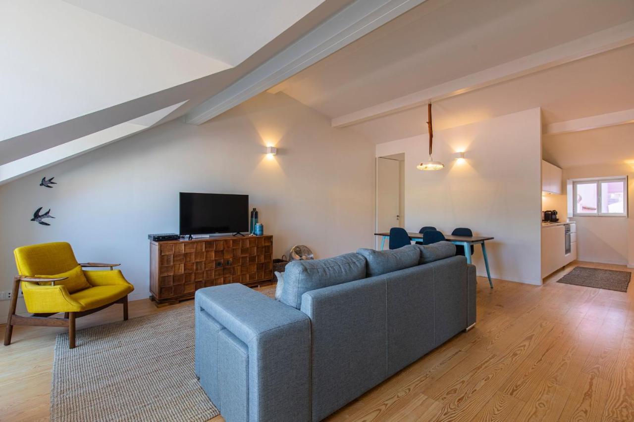 Lovelystay - With Castle View Apartment